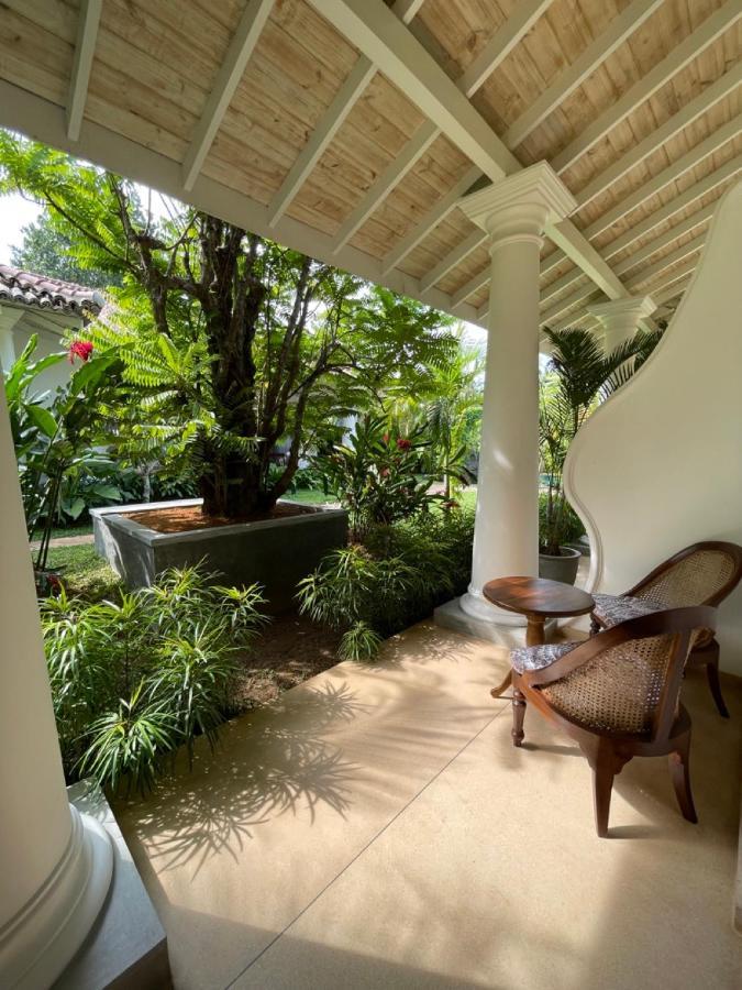 Claire Villa By Younger Villas & Resorts Ахангама Экстерьер фото