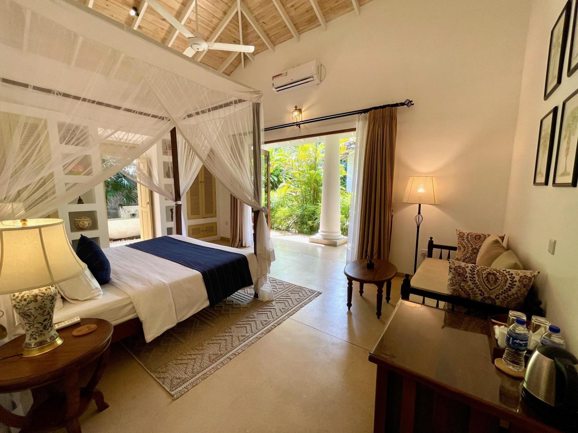 Claire Villa By Younger Villas & Resorts Ахангама Экстерьер фото